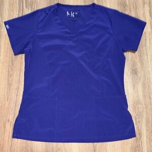 Hey Women’s Medium Purple Scrub Top